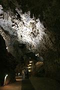 洞穴內